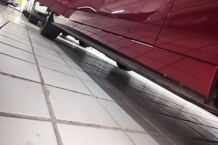 Used Mazda 3 Axela 2023 2.0L Automatic ZhiZhen Edition Right Side Sill