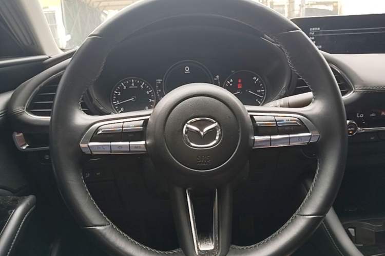 Used Mazda 3 Axela 2023 2.0L Automatic Zhiyao Edition Steering Wheel