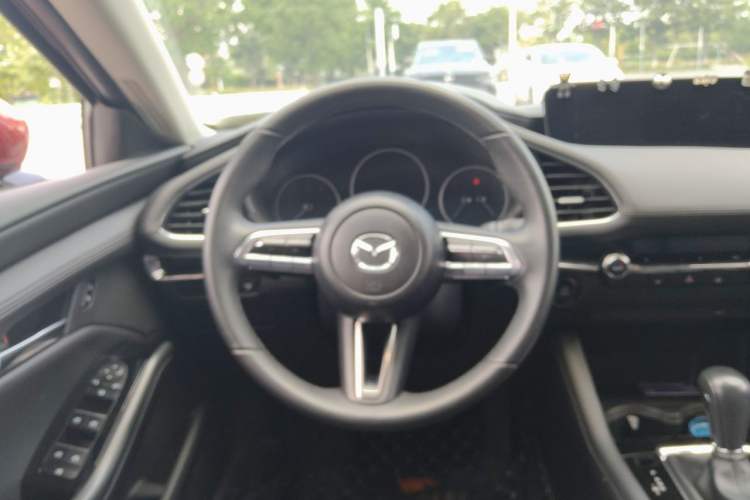 Used Mazda 3 Axela 2023 2.0L Automatic Zhiya Edition Steering Wheel