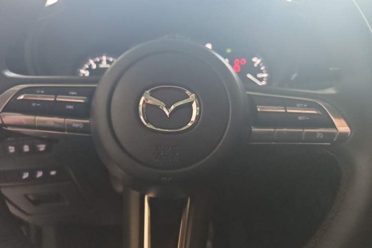 Used Mazda 3 Axela 2023 2.0L Automatic Zhiyao Edition Steering Wheel