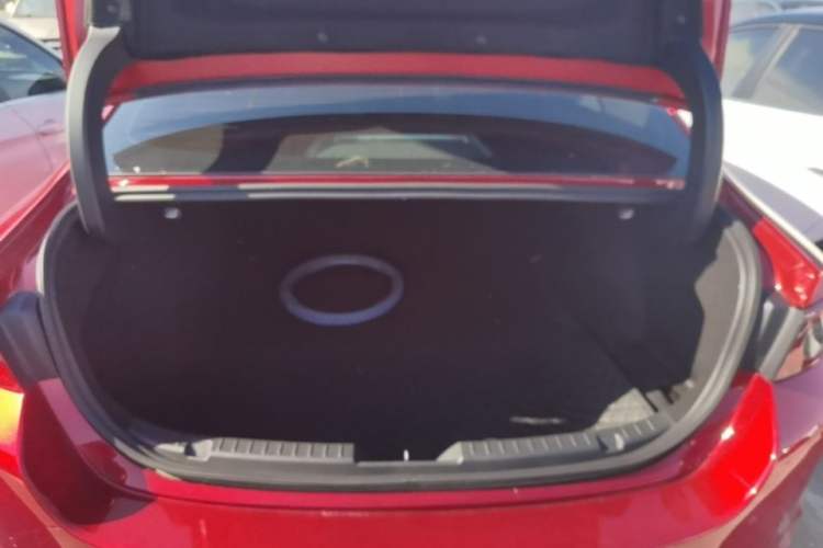 Used Mazda 3 Axela 2023 2.0L Automatic Zhiqing Edition Trunk