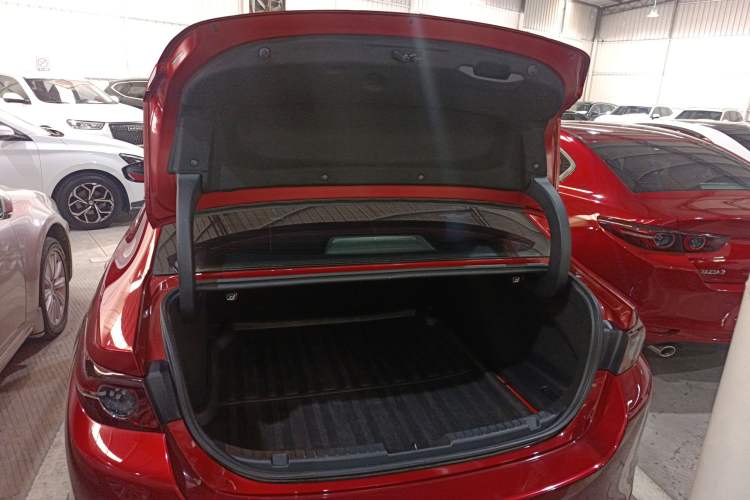 Used Mazda 3 Axela 2023 2.0L Automatic Zhiqing Edition Trunk