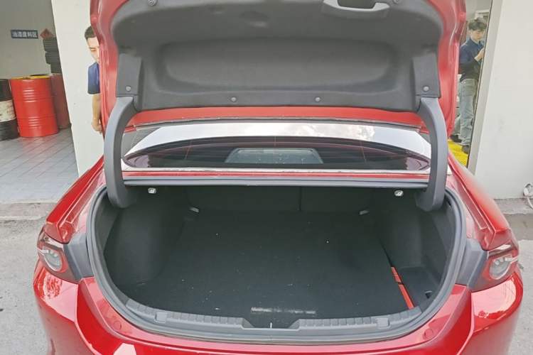 Used Mazda 3 Axela 2023 2.0L Automatic ZhiZhen Edition Trunk