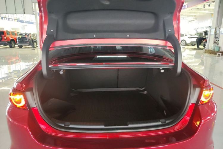 Used Mazda 3 Axela 2023 2.0L Automatic ZhiZhen Edition Trunk