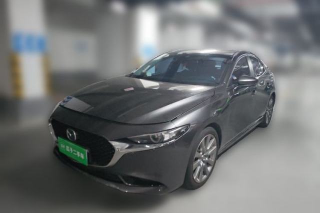 Ojetý Mazda 3 Axela 2023 2.0L Automatic ZhiZhen Edition