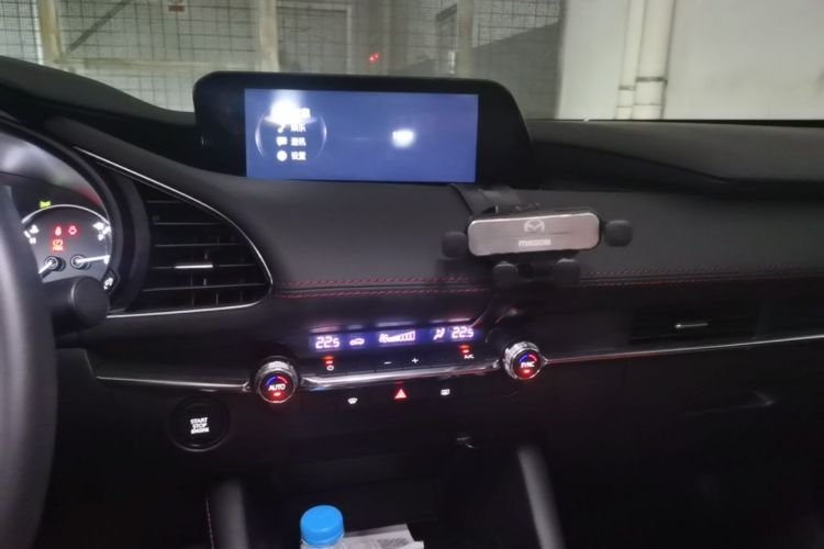 Used Mazda 3 Axela 2023 2.0L Automatic Zhiyao Edition Audio And AC Panel