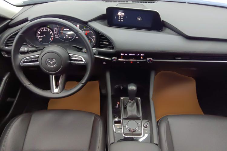 Used Mazda 3 Axela 2023 2.0L Automatic ZhiZhen Edition Center Console