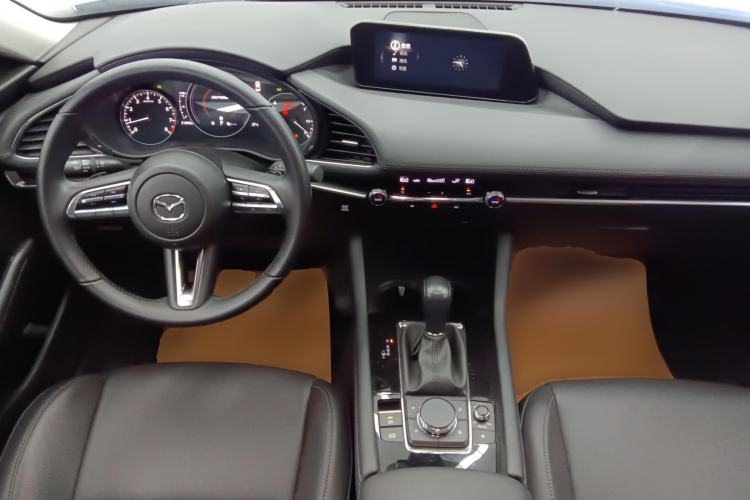 Used Mazda 3 Axela 2023 2.0L Automatic ZhiZhen Edition Center Console