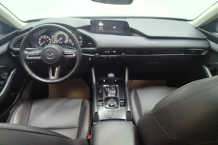 Used Mazda 3 Axela 2023 2.0L Automatic Zhiyao Edition Center Console