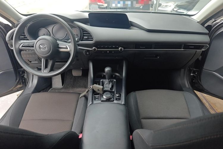 Used Mazda 3 Axela 2023 2.0L Automatic Zhiqing Edition Center Console