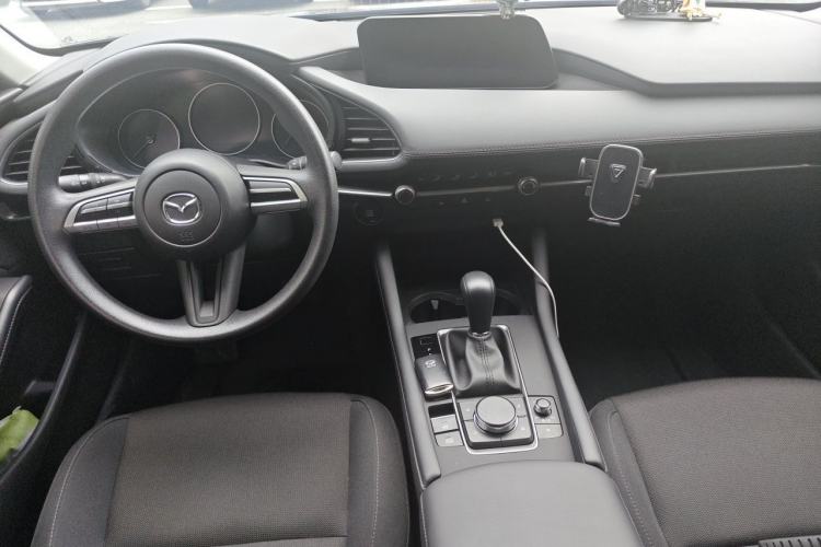Used Mazda 3 Axela 2023 2.0L Automatic Zhiqing Edition Center Console