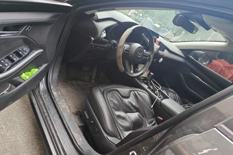 Used Mazda 3 Axela 2023 2.0L Automatic Zhiyao Edition Driver Seat