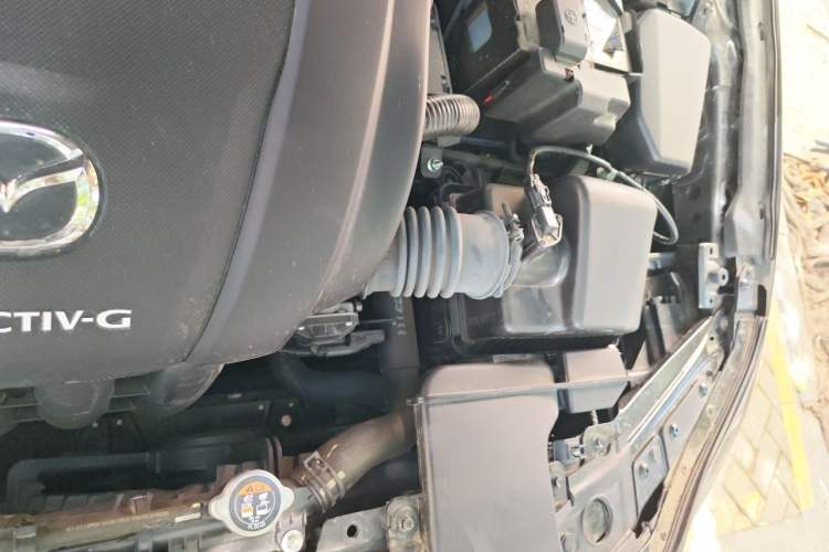 Used Mazda 3 Axela 2023 2.0L Automatic ZhiZhen Edition Engine Bay Left