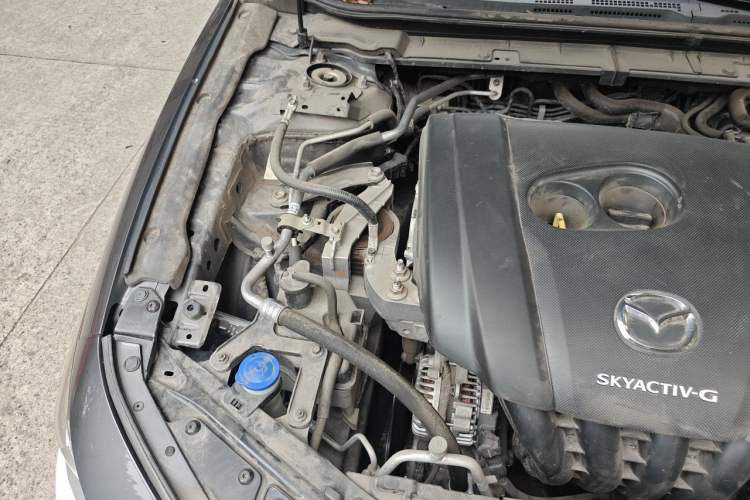 Used Mazda 3 Axela 2023 2.0L Automatic Zhiyao Edition Engine Bay Right