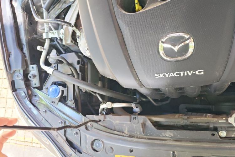 Used Mazda 3 Axela 2023 2.0L Automatic ZhiZhen Edition Engine Bay Right