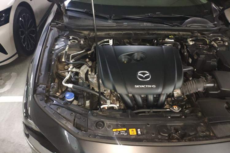 Used Mazda 3 Axela 2023 2.0L Automatic ZhiZhen Edition Engine Bay Right