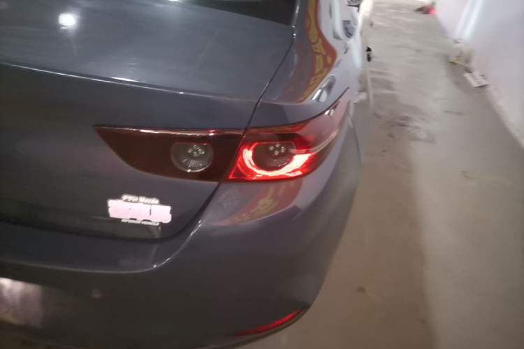 Used Mazda 3 Axela 2023 1.5L Manual ZhiMei Edition Exterior 3