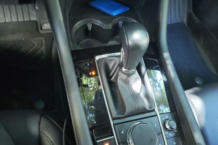 Used Mazda 3 Axela 2023 2.0L Automatic ZhiZhen Edition Gear Lever