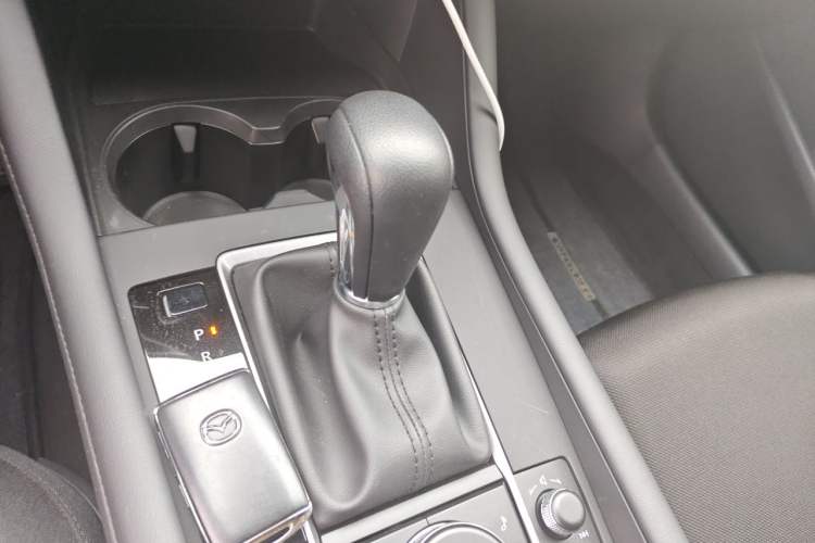 Used Mazda 3 Axela 2023 2.0L Automatic Zhiqing Edition Gear Lever