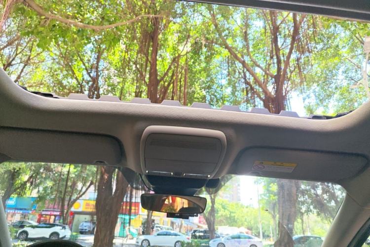 Used Mazda 3 Axela 2023 2.0L Automatic ZhiZhen Edition Headliner