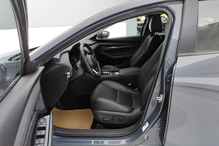 Used Mazda 3 Axela 2023 2.0L Automatic ZhiZhen Edition Left Front Seat