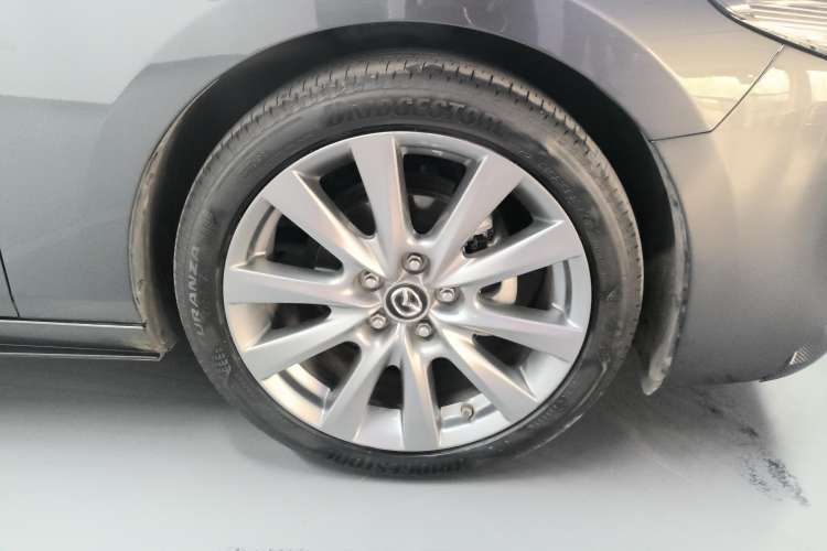 Used Mazda 3 Axela 2023 2.0L Automatic Zhiyao Edition Left Rear Wheel Hub