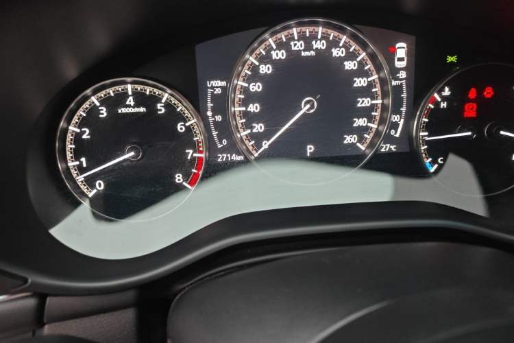 Used Mazda 3 Axela 2023 2.0L Automatic Zhiya Edition Odometer Close Up