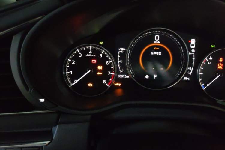 Used Mazda 3 Axela 2023 2.0L Automatic ZhiZhen Edition Odometer Close Up