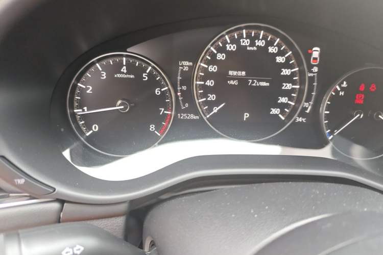Used Mazda 3 Axela 2023 2.0L Automatic Zhiqing Edition Odometer Close Up
