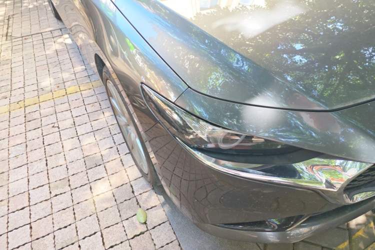 Used Mazda 3 Axela 2023 2.0L Automatic ZhiZhen Edition Right Front Headlight