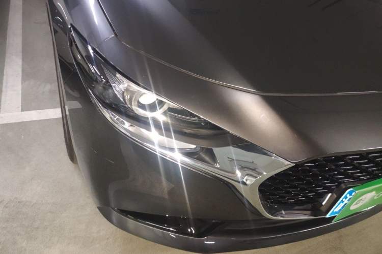 Used Mazda 3 Axela 2023 2.0L Automatic ZhiZhen Edition Right Front Headlight