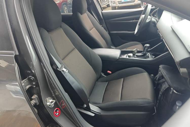 Used Mazda 3 Axela 2023 2.0L Automatic Zhiqing Edition Right Front Seat