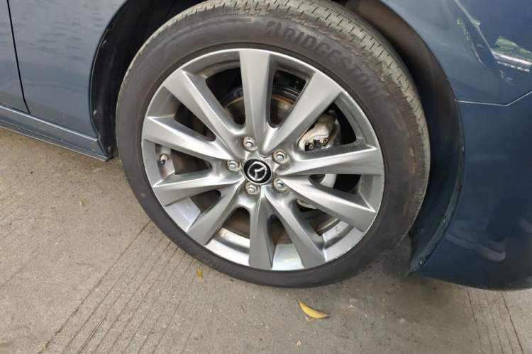 Used Mazda 3 Axela 2023 2.0L Automatic ZhiZhen Edition Right Front Wheel Hub