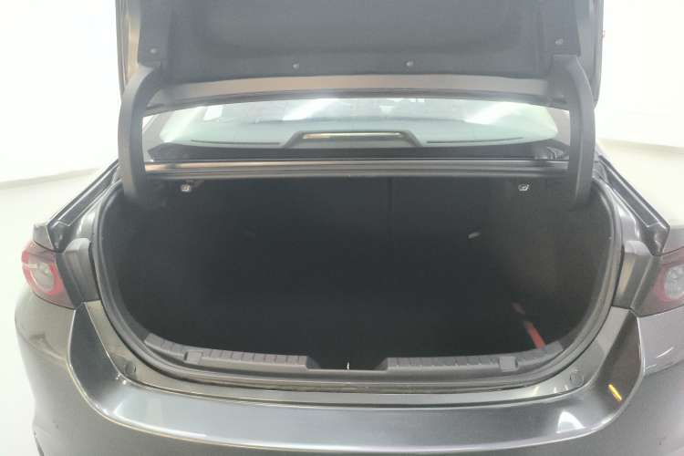 Used Mazda 3 Axela 2023 2.0L Automatic Zhiyao Edition Trunk