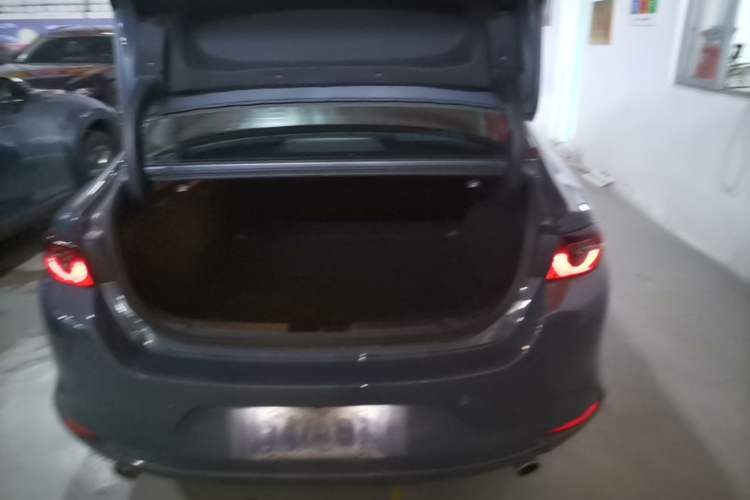 Used Mazda 3 Axela 2023 1.5L Manual ZhiMei Edition Trunk