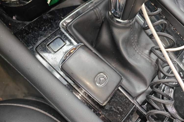 Used Mazda 3 Axela 2023 2.0L Automatic Zhiyao Edition Vehicle Key