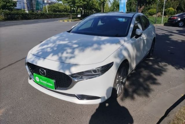 Ojetý Mazda 3 Axela 2023 2.0L Automatic ZhiZhen Edition
