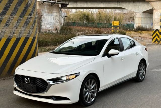 Used Mazda 3 Axela 2023 2.0L Automatic ZhiXuan Edition