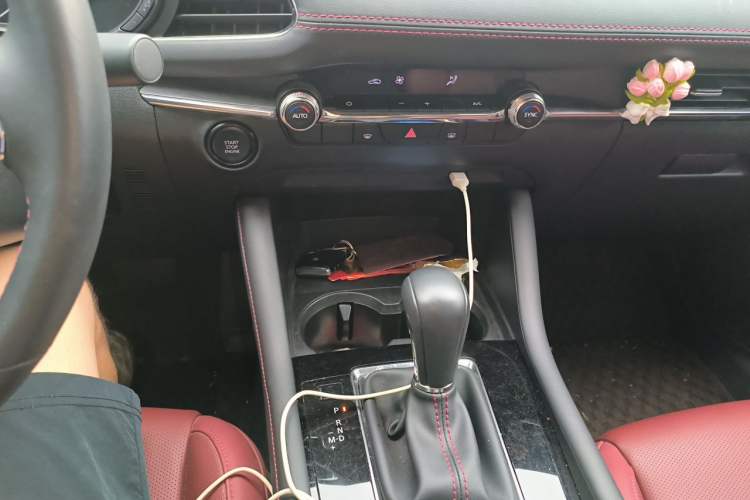 Used Mazda 3 Axela 2023 2.0L Automatic ZhiZhen Edition Audio And AC Panel