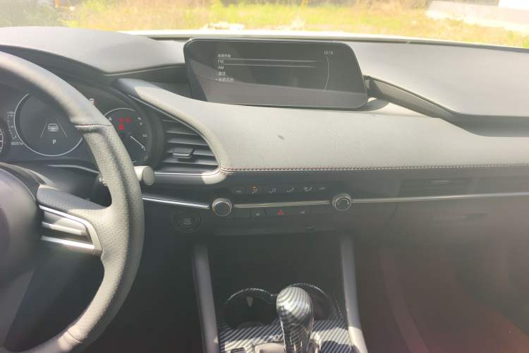 Used Mazda 3 Axela 2023 2.0L Automatic Zhiqing Edition Audio And AC Panel