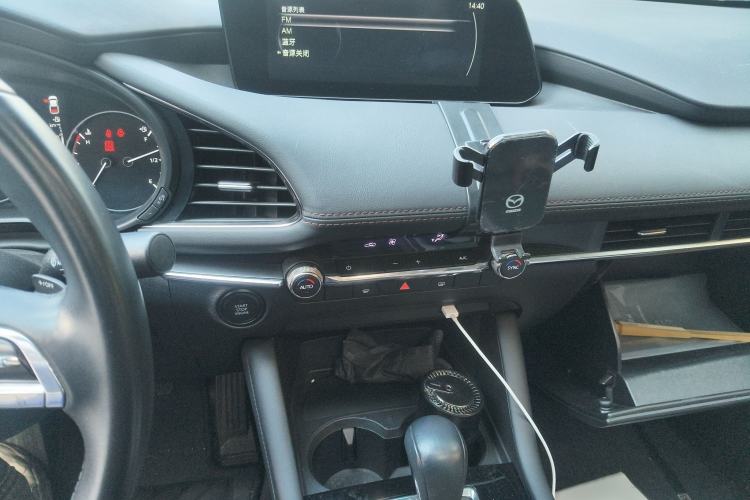 Used Mazda 3 Axela 2023 2.0L Automatic Zhiyao Edition Audio And AC Panel