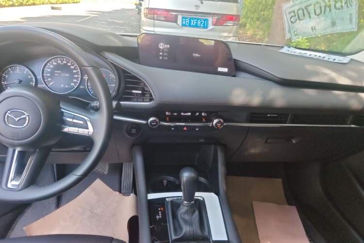 Used Mazda 3 Axela 2023 2.0L Automatic Zhiya Edition Audio And AC Panel