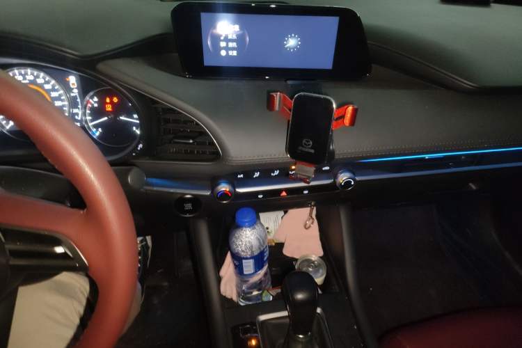 Used Mazda 3 Axela 2023 2.0L Automatic Zhiqing Edition Audio And AC Panel