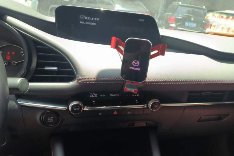 Used Mazda 3 Axela 2023 2.0L Automatic ZhiZhen Edition Audio And AC Panel