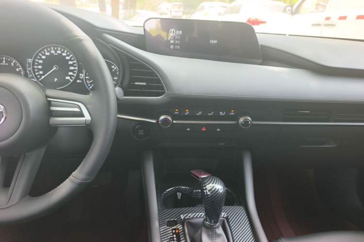 Used Mazda 3 Axela 2023 2.0L Automatic Zhiqing Edition Audio And AC Panel