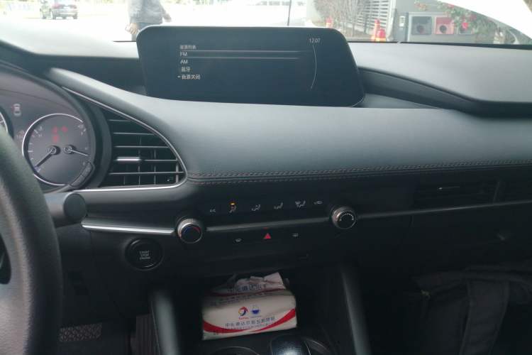 Used Mazda 3 Axela 2023 2.0L Automatic Zhiqing Edition Audio And AC Panel