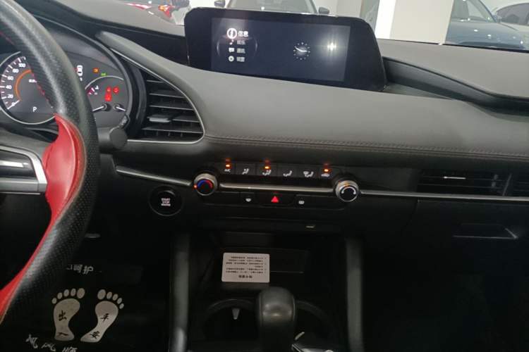 Used Mazda 3 Axela 2023 2.0L Automatic Zhiqing Edition Audio And AC Panel