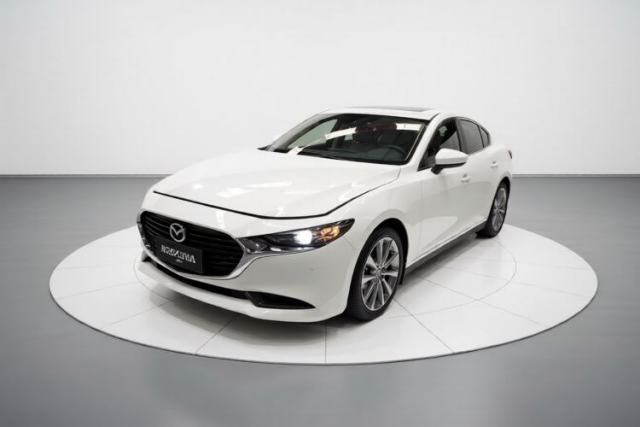 Używany Mazda 3 Axela 2023 2.0L Automatic Zhiya Edition
