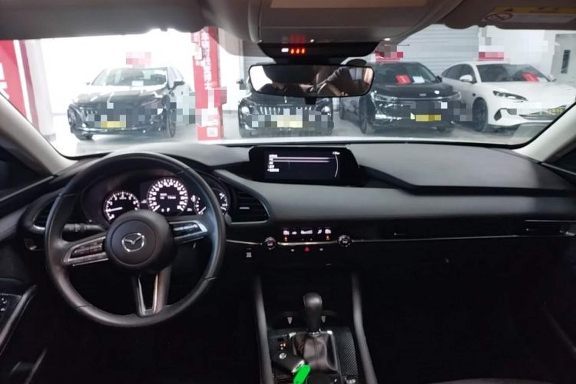 Used Mazda 3 Axela 2023 2.0L Automatic Zhiya Edition Center Console