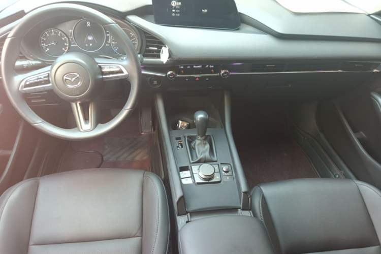 Used Mazda 3 Axela 2023 2.0L Automatic ZhiZhen Edition Center Console